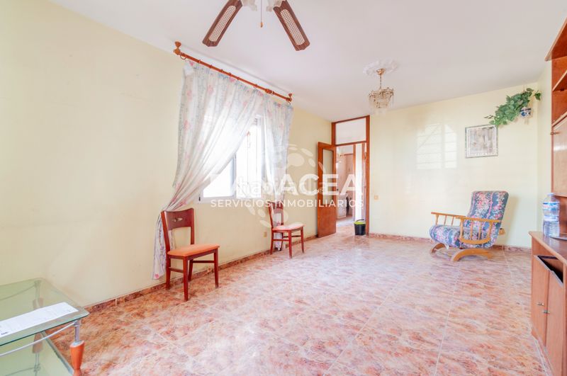Foto 4d34f830-7539-4bc6-b80c-1421f5ebb6a7. Casa bifamiliare con parcheggio in Las Cabañuelas Vícar