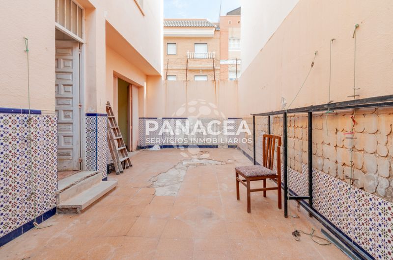 Foto 7392b6f9-9050-4241-abaf-96397aa11100. Casa bifamiliare con parcheggio in Las Cabañuelas Vícar