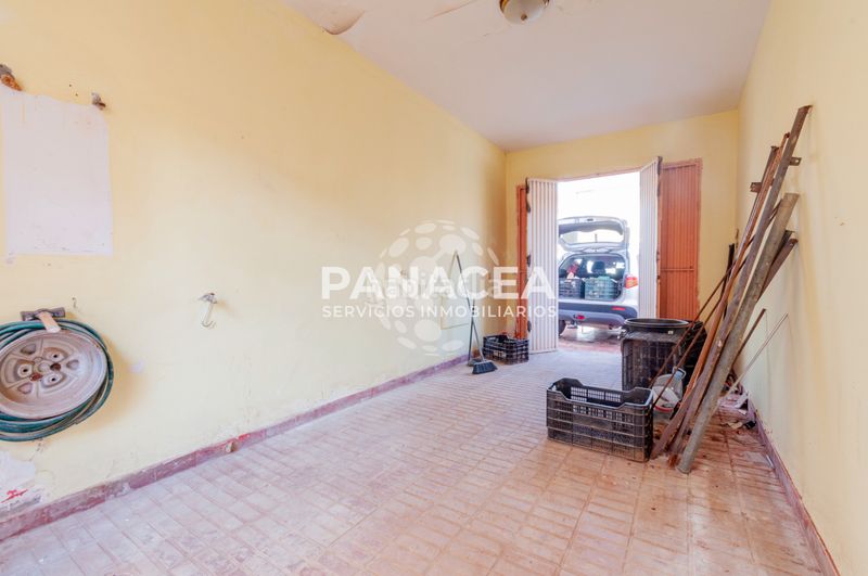Foto 7eea3cae-bd31-4049-8134-548459d91e2b. Casa bifamiliare con parcheggio in Las Cabañuelas Vícar