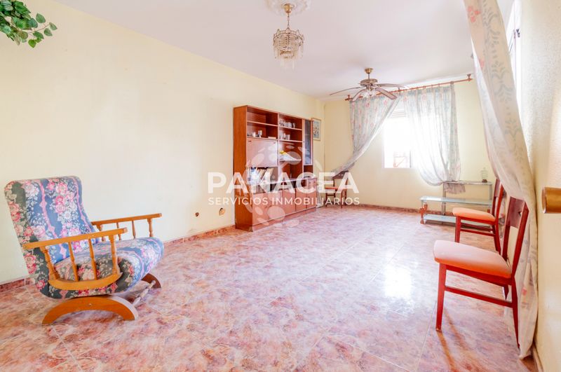 Foto a3597138-08a6-4050-9971-c9205db67325. Casa bifamiliare con parcheggio in Las Cabañuelas Vícar