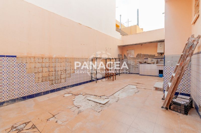Foto b8b8f9a0-d313-4e54-8397-7696bf6be30f. Casa bifamiliare con parcheggio in Las Cabañuelas Vícar