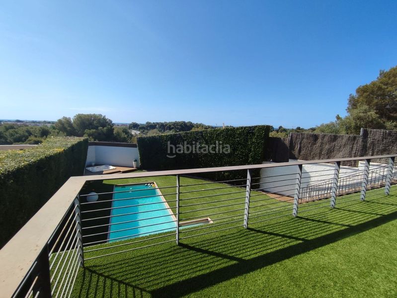 Foto b4bad6c0-356e-4db4-b248-55fb8a2ec880. Casa amb calefacció piscina a Montmar Castelldefels