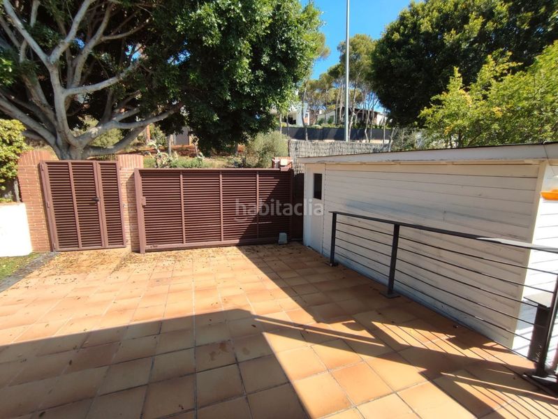 Foto c82fb96d-88a6-45ee-80bb-e73cbc9c7e7a. Casa amb calefacció piscina a Montmar Castelldefels