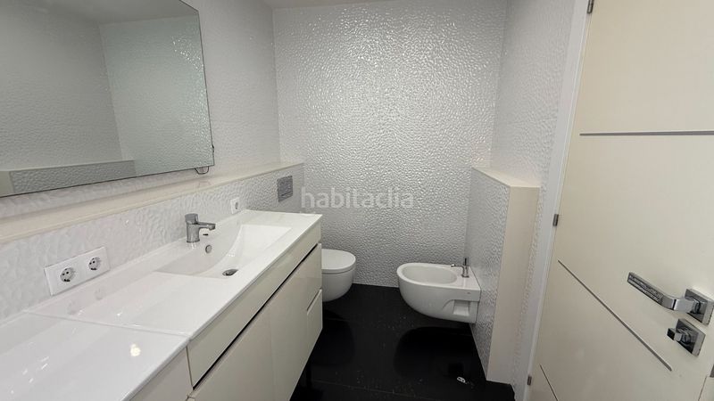 Foto 03b8cd27-73ef-4c0d-9f3f-ff4b23349608. Casa amb calefacció piscina a Montmar Castelldefels
