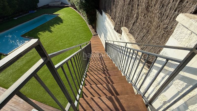 Foto 129f5ec8-d126-40ac-9d16-fb7237aa9180. Casa amb calefacció piscina a Montmar Castelldefels