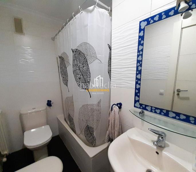 Foto 3eaa9023-ee19-453b-a79a-32215e6c35b3. Appartamento con riscaldamento parcheggio piscina in Logroño