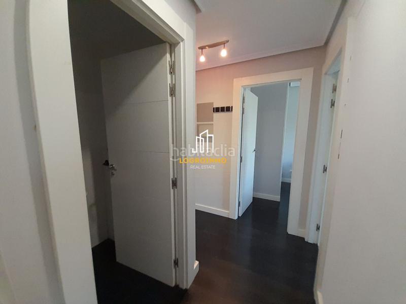 Foto dcc66815-8848-4d8a-8d0e-42b5a0130d83. Appartamento con riscaldamento parcheggio piscina in Logroño