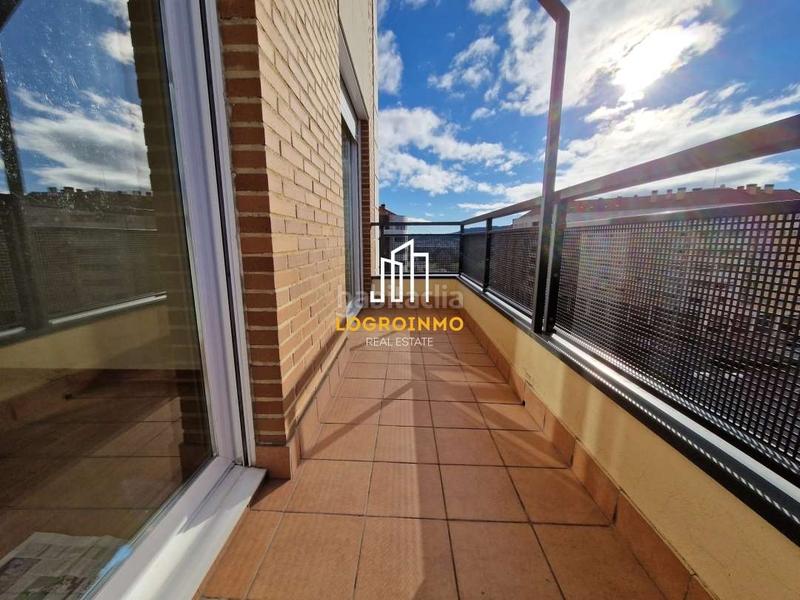 Foto ab7d9dab-db47-45e7-a43e-b29132f4ed2e. Piso  en venta en Los Lirios, en Los Lirios Logroño