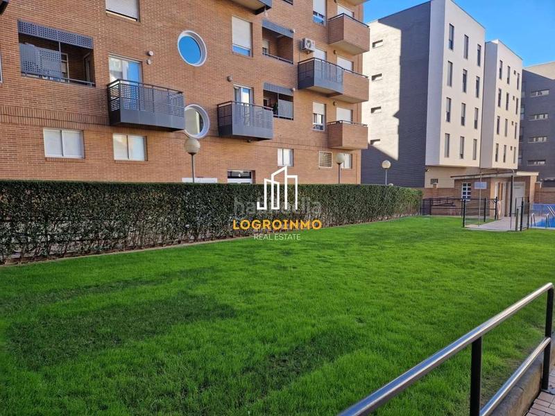 Foto db30d4f6-6382-484c-ba64-08f18d6b2f0b. Piso  en venta en Los Lirios, en Los Lirios Logroño