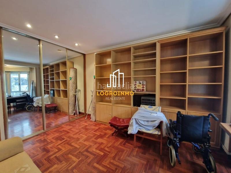 Foto b9a00f1e-3983-4dcf-9515-da0f51f9415a. Pis amb calefacció a Gran Via Logroño