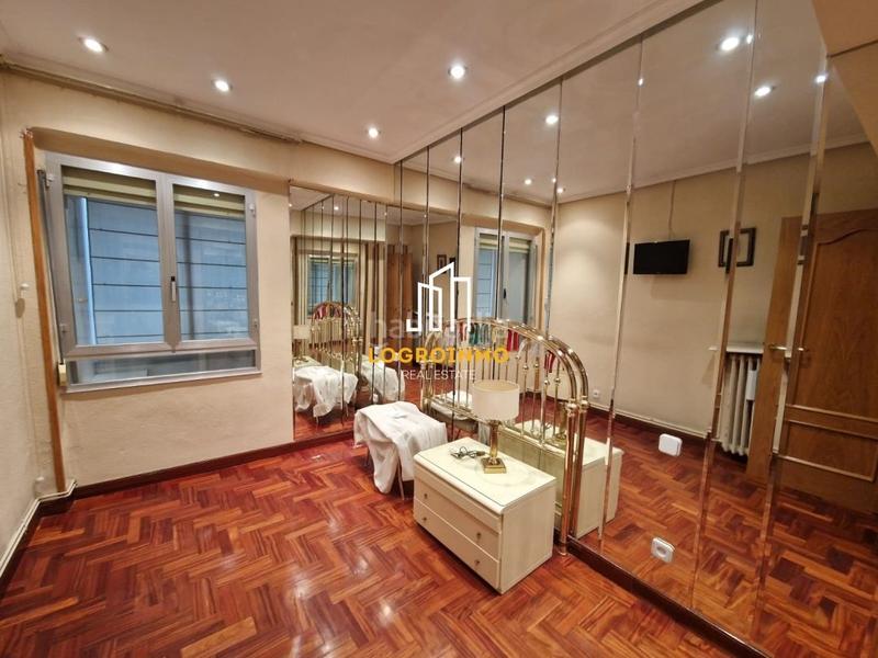 Foto a7b15beb-1e1a-406d-ac5b-ab1f492d2f8f. Appartement avec chauffage dans Gran Via Logroño