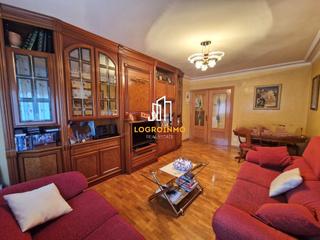 Pis en Oeste. Piso en venta en zona el cubo, logroo