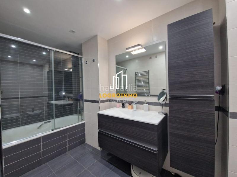 Foto ff1f6511-31bd-4b46-8fb6-1a1bd1214f8c. Pis amb calefacció aparcament a San Adrián Logroño