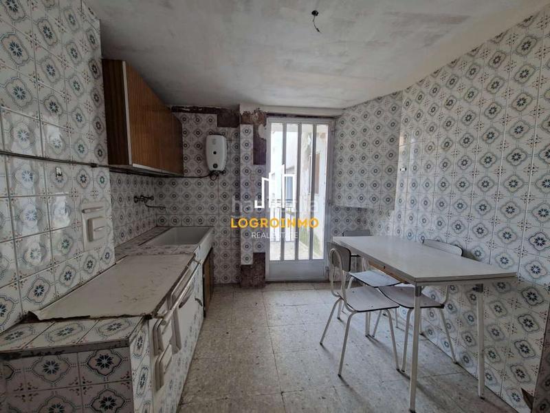 Foto 614f5b21-e21e-4f1a-9699-3dc71b67b27e. Haus mit heizung parking in Murillo de Río Leza