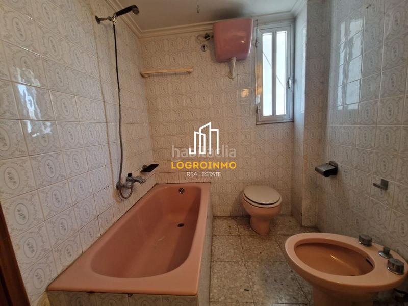 Foto ab68bdb9-5273-4df0-ac77-e04ba6a9627e. Haus mit heizung parking in Murillo de Río Leza