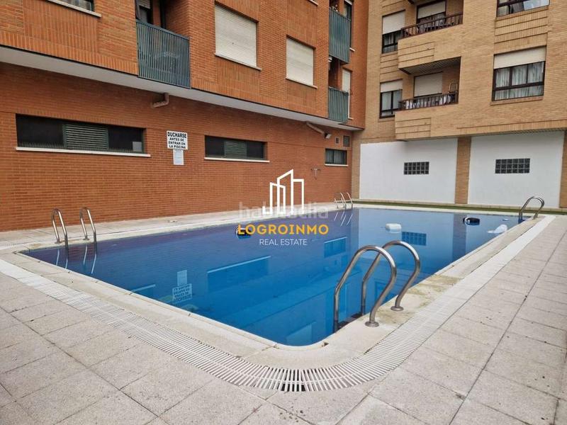 Foto 4bf56ca1-ebf1-4716-afe9-653b756c336a. Pis amb calefacció aparcament piscina a Cascajos - Piqueras Logroño