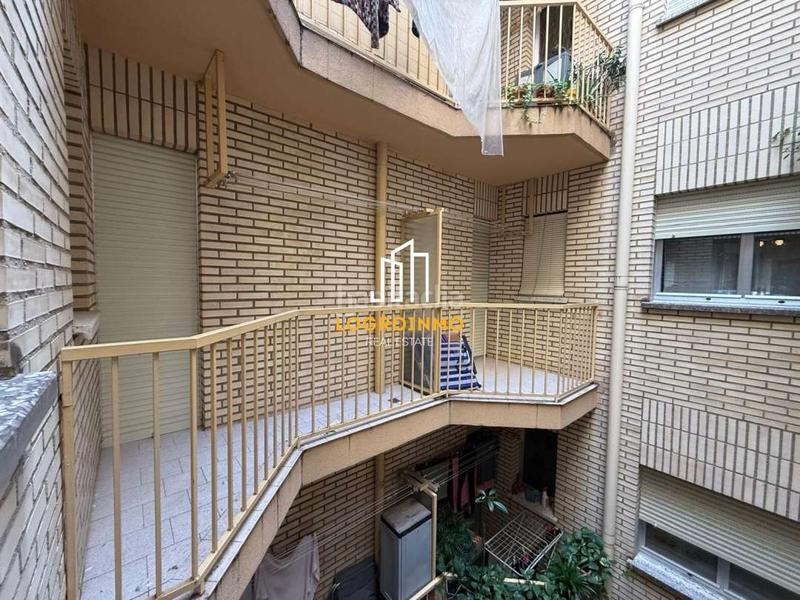 Foto 563c6d77-a7ba-4832-85ba-5dc660000e56. Pis amb calefacció aparcament piscina a Cascajos - Piqueras Logroño