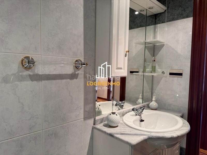 Foto 65babe29-e4b1-4173-9ec3-103faeea4b11. Pis amb calefacció aparcament piscina a Cascajos - Piqueras Logroño