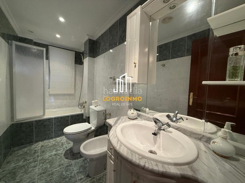 Foto 755f1324-3150-40ae-9c58-ccf67c8f850c. Pis amb calefacció aparcament piscina a Cascajos - Piqueras Logroño