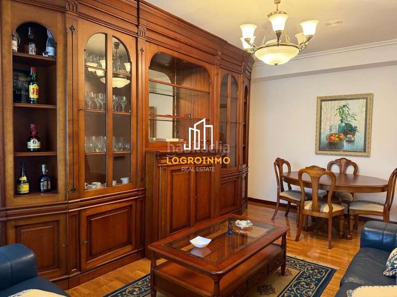 Foto b4c061e5-22af-4060-9c7a-b759fd9a23f4. Pis amb calefacció aparcament piscina a Cascajos - Piqueras Logroño