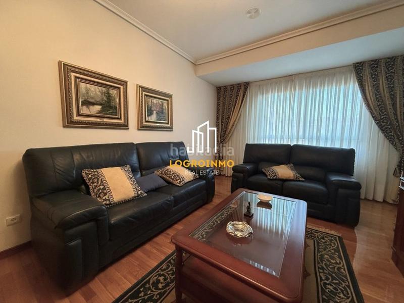 Foto e30854c6-ff1d-4552-9862-1426d70eaf3d. Pis amb calefacció aparcament piscina a Cascajos - Piqueras Logroño