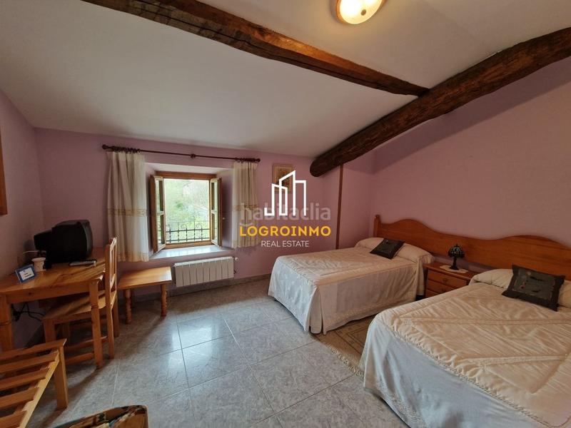 Foto cf2ace8d-280a-4ebd-b0a3-e0dbbbcb4845. Pis amb calefacció aparcament a Ojacastro