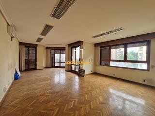 Piso en Residencia. Piso en venta en avenida solidaridad, logroño