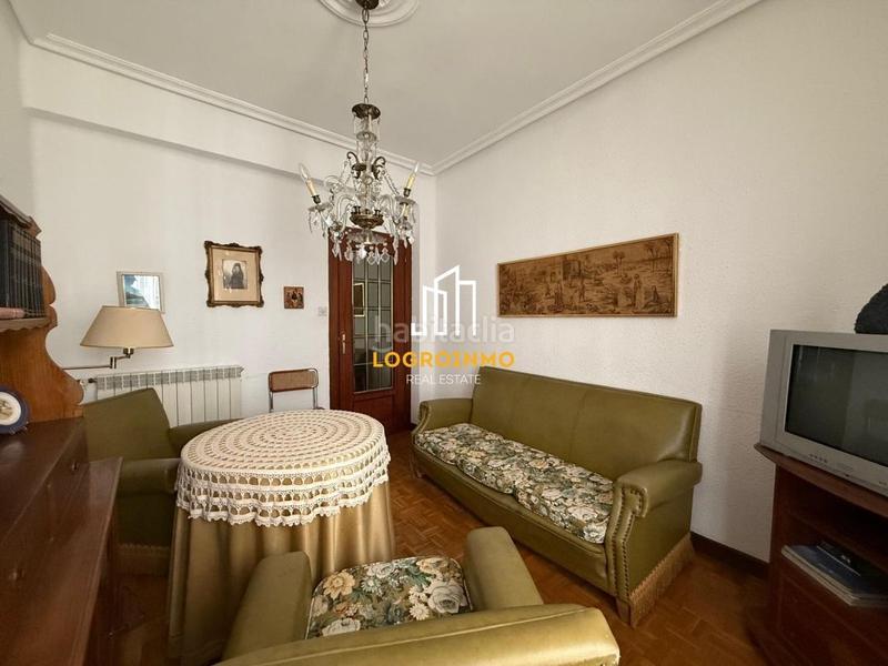 Foto 0abf1bf6-fa43-488e-9bf4-293168506872. Appartamento con riscaldamento in Residencia Logroño