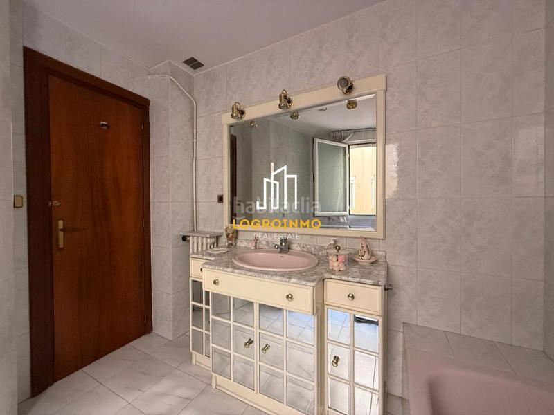 Foto 0bf26a18-eeff-484f-aa9d-43aad9b70f27. Appartamento con riscaldamento in Residencia Logroño
