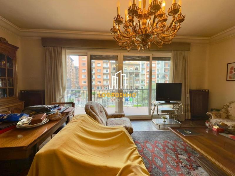 Foto f4e7ab16-803f-44ce-a82e-12134654a1cd. Appartamento con riscaldamento in Residencia Logroño