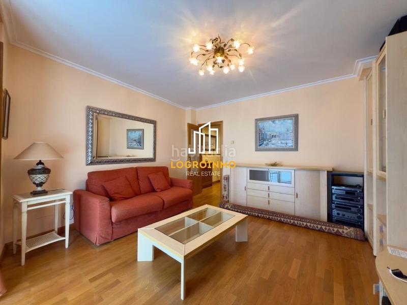 Foto d7574b43-4ca7-4fd0-9e48-8e1bfa9d61f4. Casa  en el centro de oyón, álava en Oyón / Oion