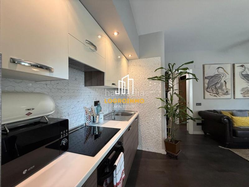 Foto 4247f2d2-1219-4c92-ae90-00719ebf479f. Piso  en venta en avenida colón, en Gran Via Logroño