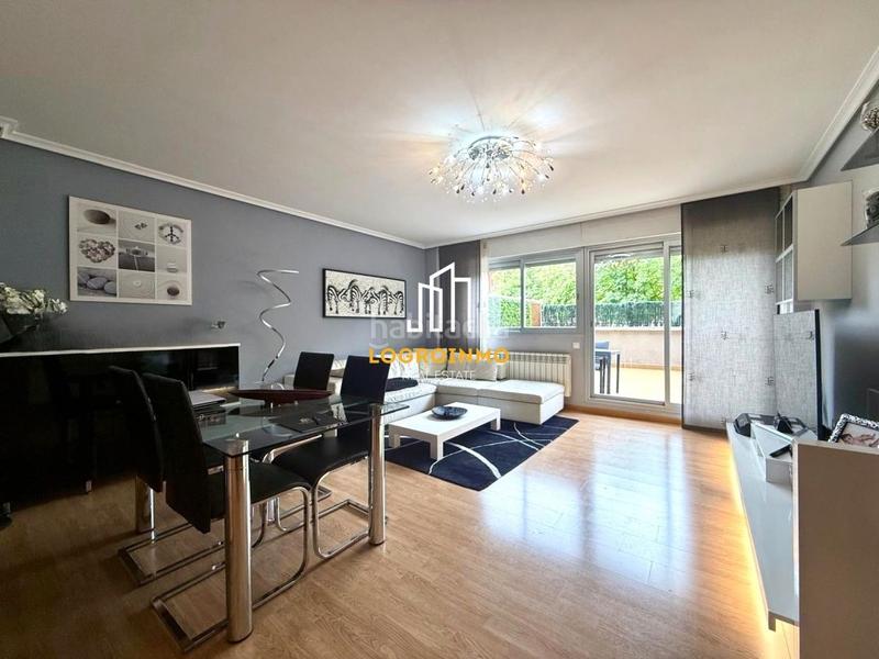 Foto 31566731-265d-44a4-a5f8-a1e58c455990. Appartamento con riscaldamento parcheggio piscina in Logroño