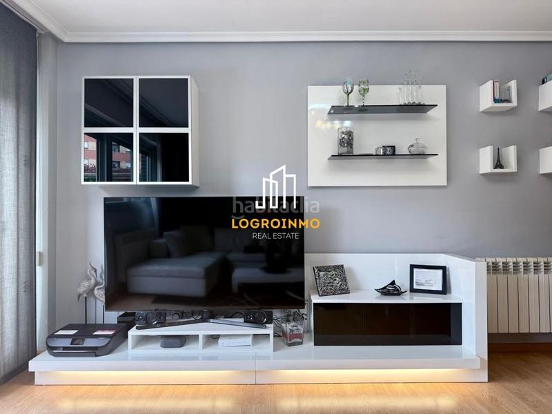 Foto 398d59c5-267d-4bb9-b2f5-46b48f87b759. Appartamento con riscaldamento parcheggio piscina in Logroño