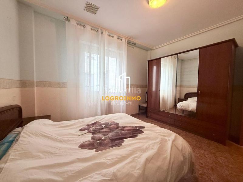 Foto 0d7244da-416c-4b2e-b7e5-660e951c3ab6. Piso  en venta en zona avda de la paz, en San Millán - Ayuntamiento Logroño