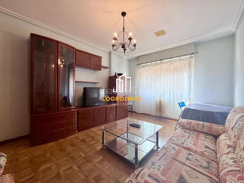 Foto 44d39d7a-6624-4de3-a606-82de0b5a2ea7. Piso  en venta en zona avda de la paz, en San Millán - Ayuntamiento Logroño