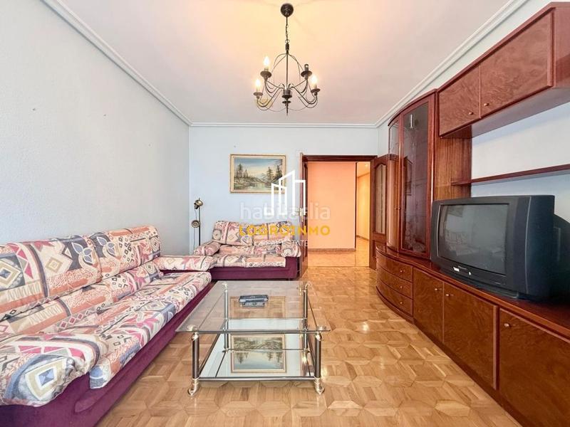 Foto b0253ad8-94b4-4771-ac64-e43221bf461c. Piso  en venta en zona avda de la paz, en San Millán - Ayuntamiento Logroño