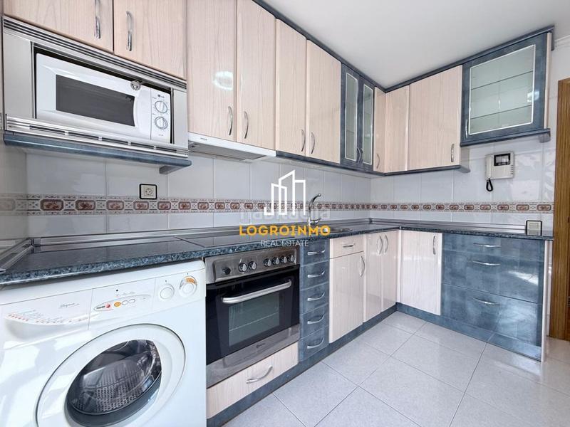Foto 0bd24bc7-8127-473a-b1e1-9bad47cf8673. Location appartement avec chauffage parking dans Cascajos - Piqueras Logroño