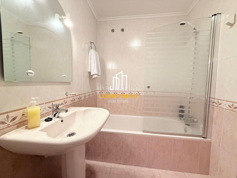 Foto 28e5b1ad-2855-44a5-8461-a4fe66462d5b. Location appartement avec chauffage parking dans Cascajos - Piqueras Logroño