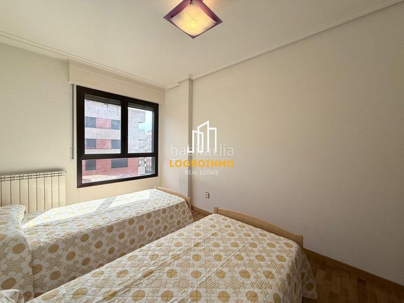 Foto 363a4c0e-80be-4ed6-b0a0-196274e5fe92. Location appartement avec chauffage parking dans Cascajos - Piqueras Logroño