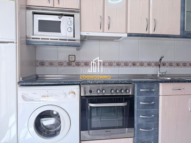 Foto 492eb46c-d2e3-482e-8527-d5d9ce0d8e50. Location appartement avec chauffage parking dans Cascajos - Piqueras Logroño