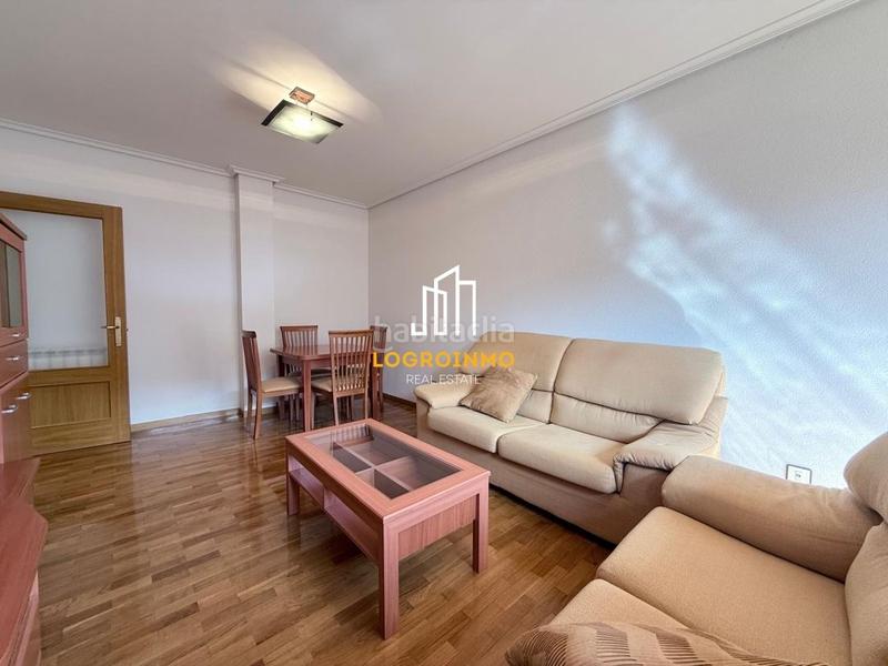 Foto 5dabef4d-fd15-46c1-b14a-06e012253d0d. Location appartement avec chauffage parking dans Cascajos - Piqueras Logroño