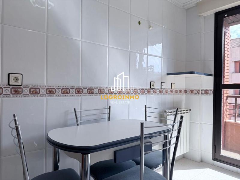 Foto 8850da5f-6ed1-4230-8b24-d9addb172466. Location appartement avec chauffage parking dans Cascajos - Piqueras Logroño
