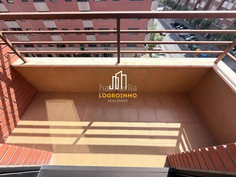 Foto 8a663165-ed96-4418-9775-8b63b1082064. Location appartement avec chauffage parking dans Cascajos - Piqueras Logroño