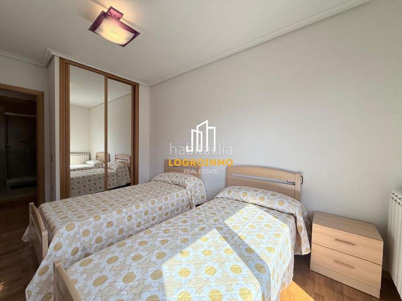 Foto a901d4db-5b83-42f2-9744-555b4f96eaf6. Location appartement avec chauffage parking dans Cascajos - Piqueras Logroño
