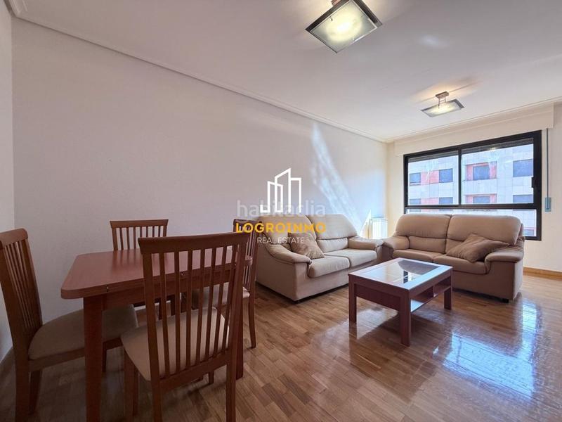 Foto 01e931b0-911f-48de-b55b-1325a253bfb6. Rent flat with heating parking in Cascajos - Piqueras Logroño