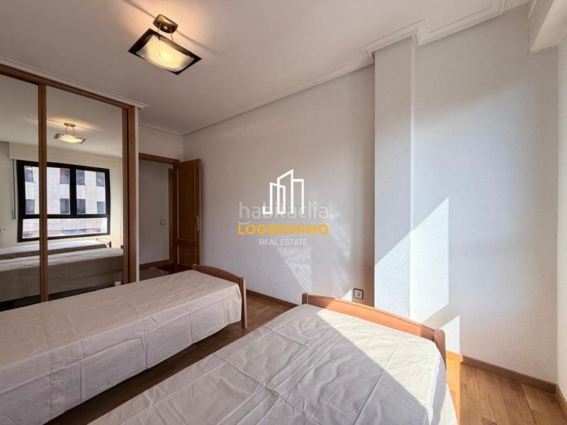 Foto 3d8c32dc-dea7-4fb3-90f5-5a6acf1c9bc8. Rent flat with heating parking in Cascajos - Piqueras Logroño