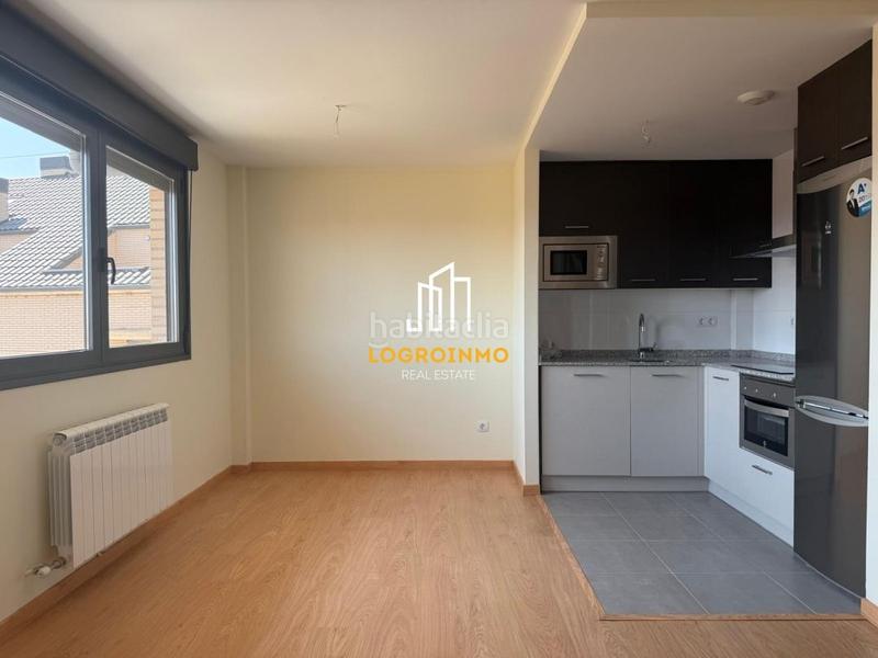 Foto a2d5e44d-9209-4d2f-9147-d103e37f787e. Dúplex  a estrenar en venta en Villamediana de Iregua