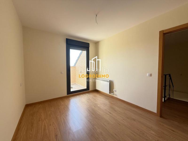 Foto f42da064-c515-4beb-ba47-c6ab5352d6a4. Dúplex  a estrenar en venta en Villamediana de Iregua