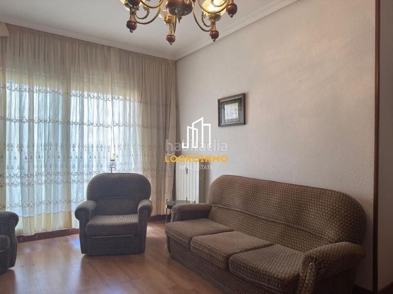 Foto e9f5725f-4260-4daf-9f0e-3a96ae0e9c49. Flat with heating in Oeste Logroño